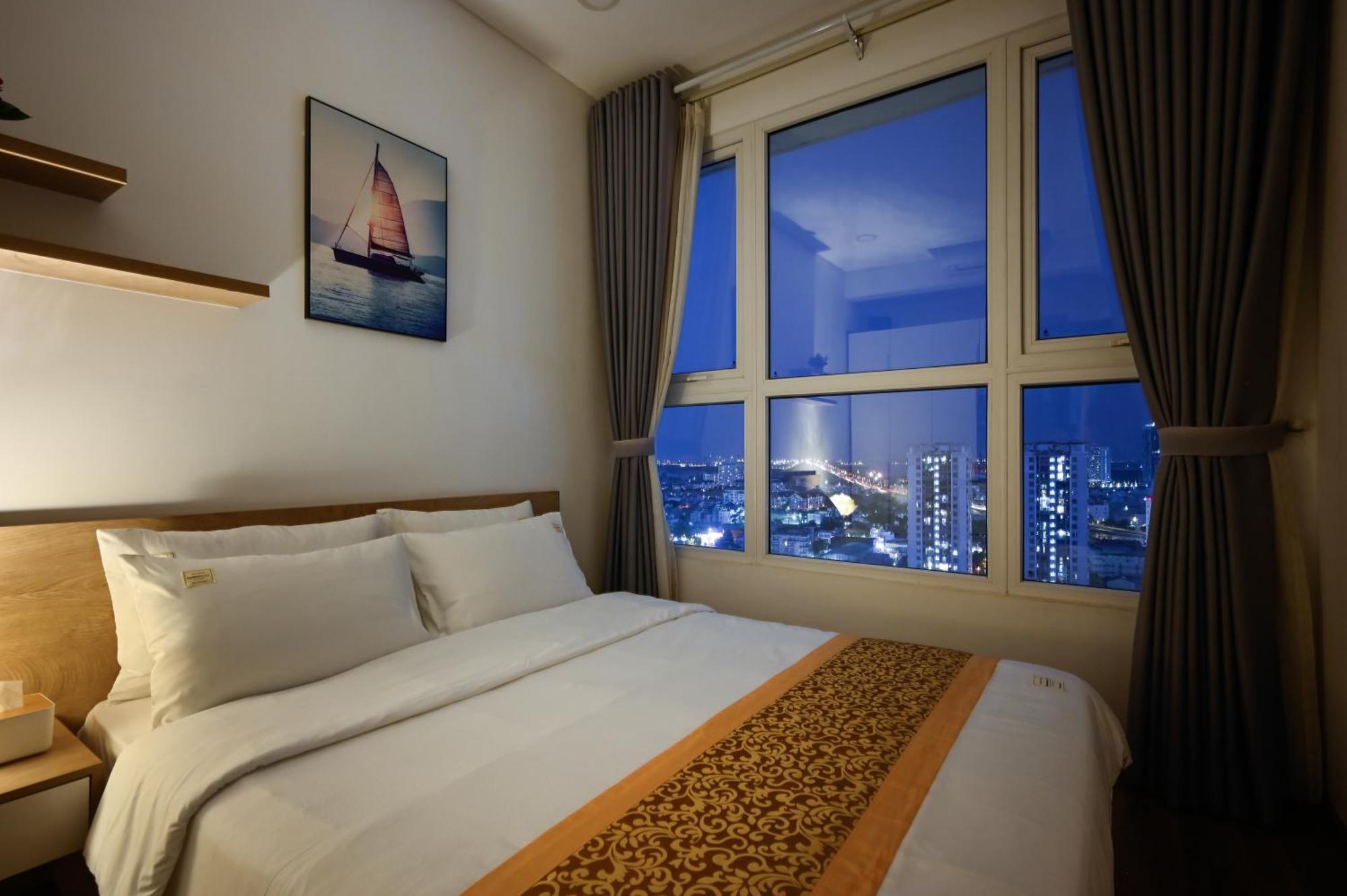 Căn hộ Cushy - The Golden Star Sunset View And Sunrise View 2 TP. Hồ Chí Minh